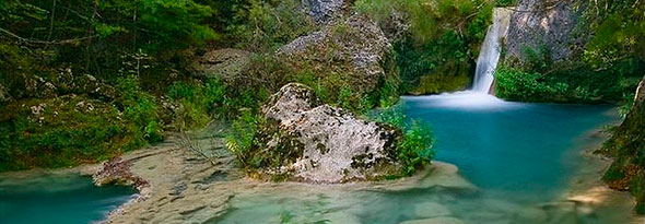 ¿Sabías que existe un río de color turquesa?