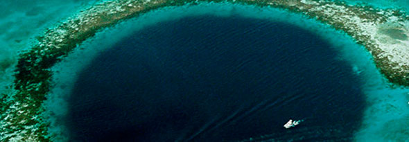 Gran agujero azul en Belice